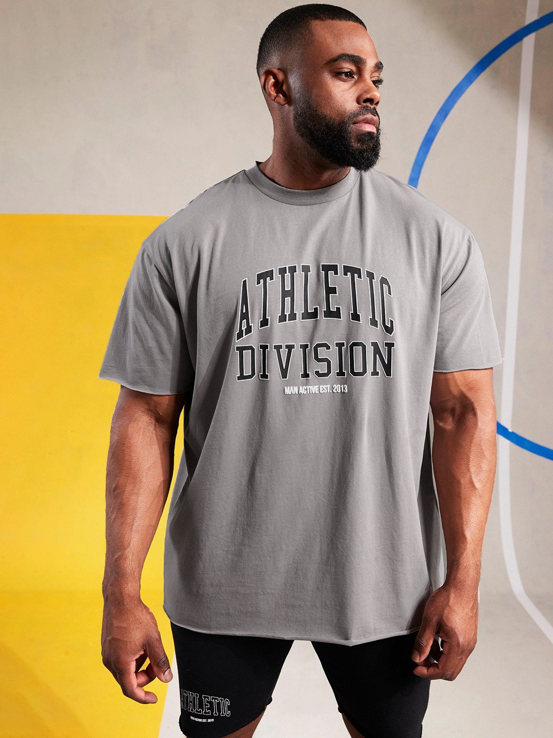 

boohooMAN Active Gym Athletic Oversized Typography Printed Drop-Shoulder Sleeves T-shirt, Taupe