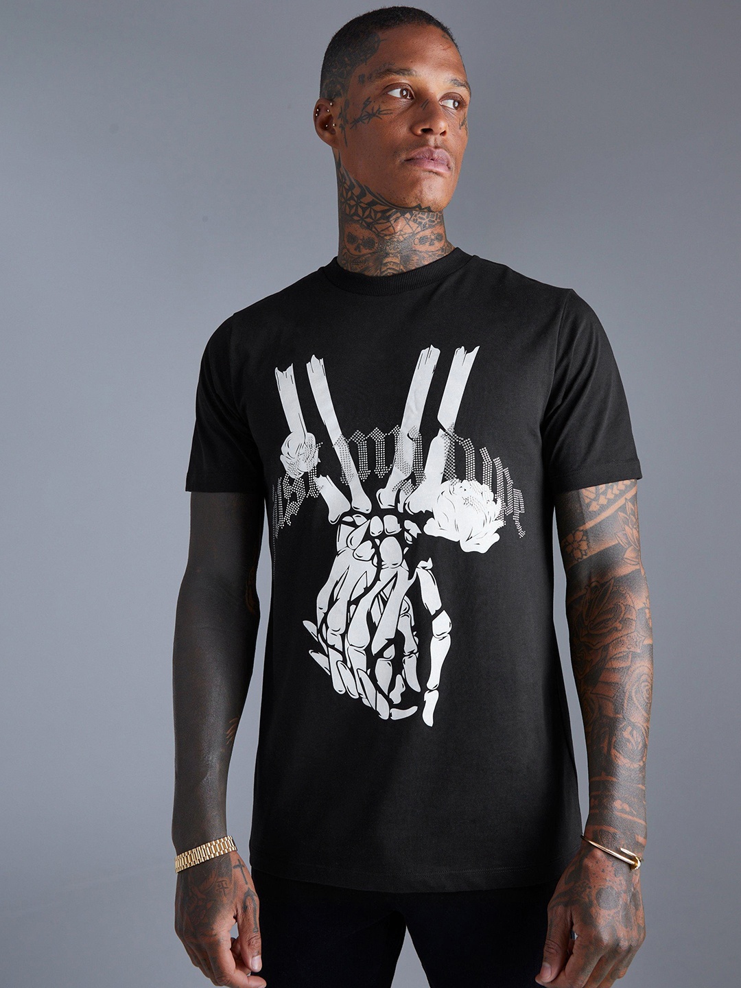 

boohooMAN Graphic Print Slim Fit T-shirt, Black