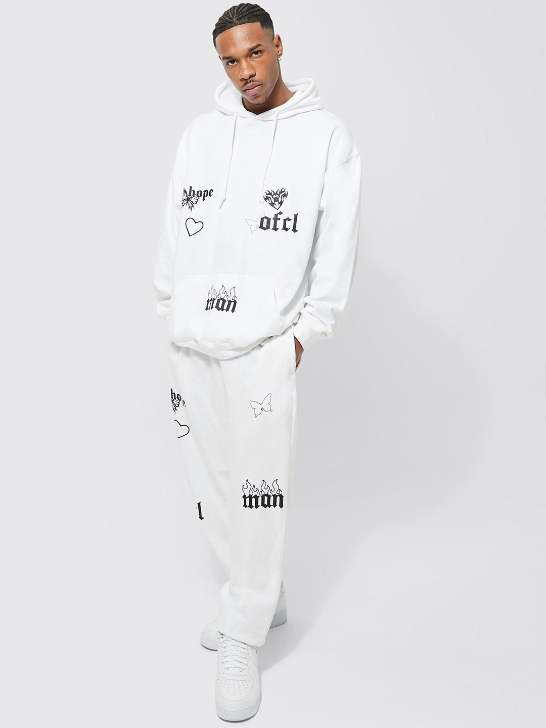 

boohooMAN Typographic Printed Oversized Hooded Tracksuit, White