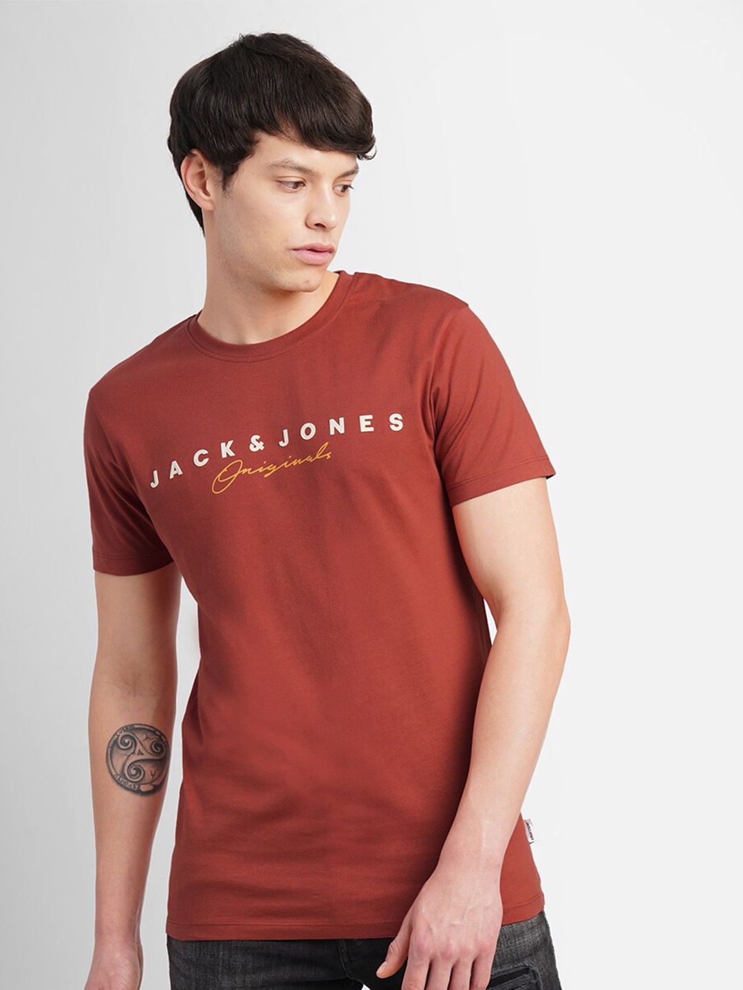 

Jack & Jones Men Brown Slim Fit T-shirt