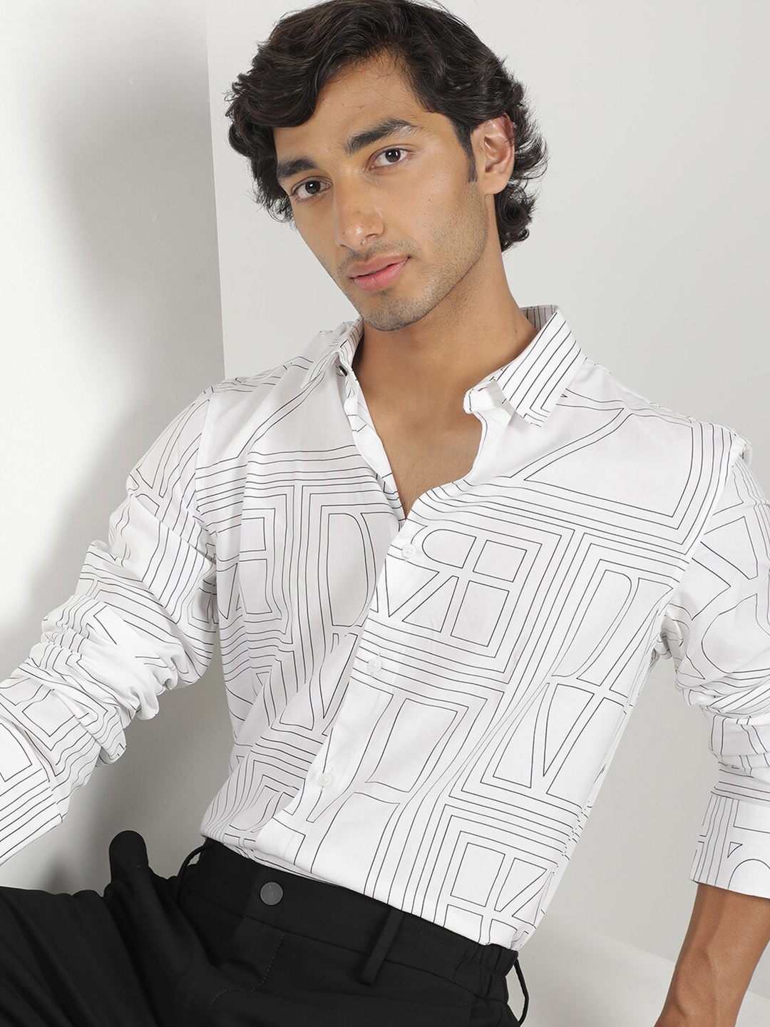 

RARE RABBIT Men Malfor Slim Fit Geometric Printed Shirt, White
