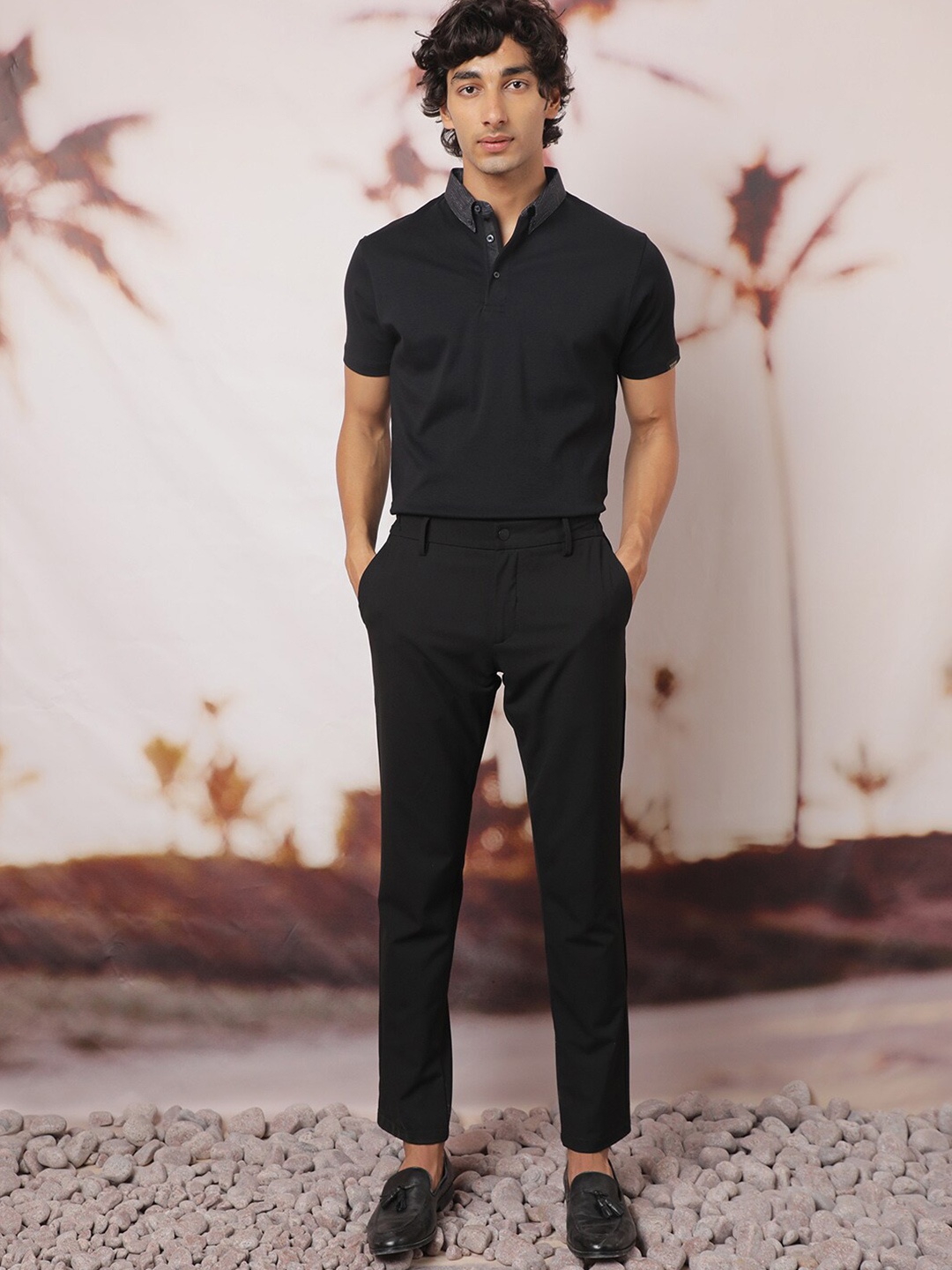 

RARE RABBIT Men Rings-4 Slim Fit Solid Polo Collar T-Shirt, Black