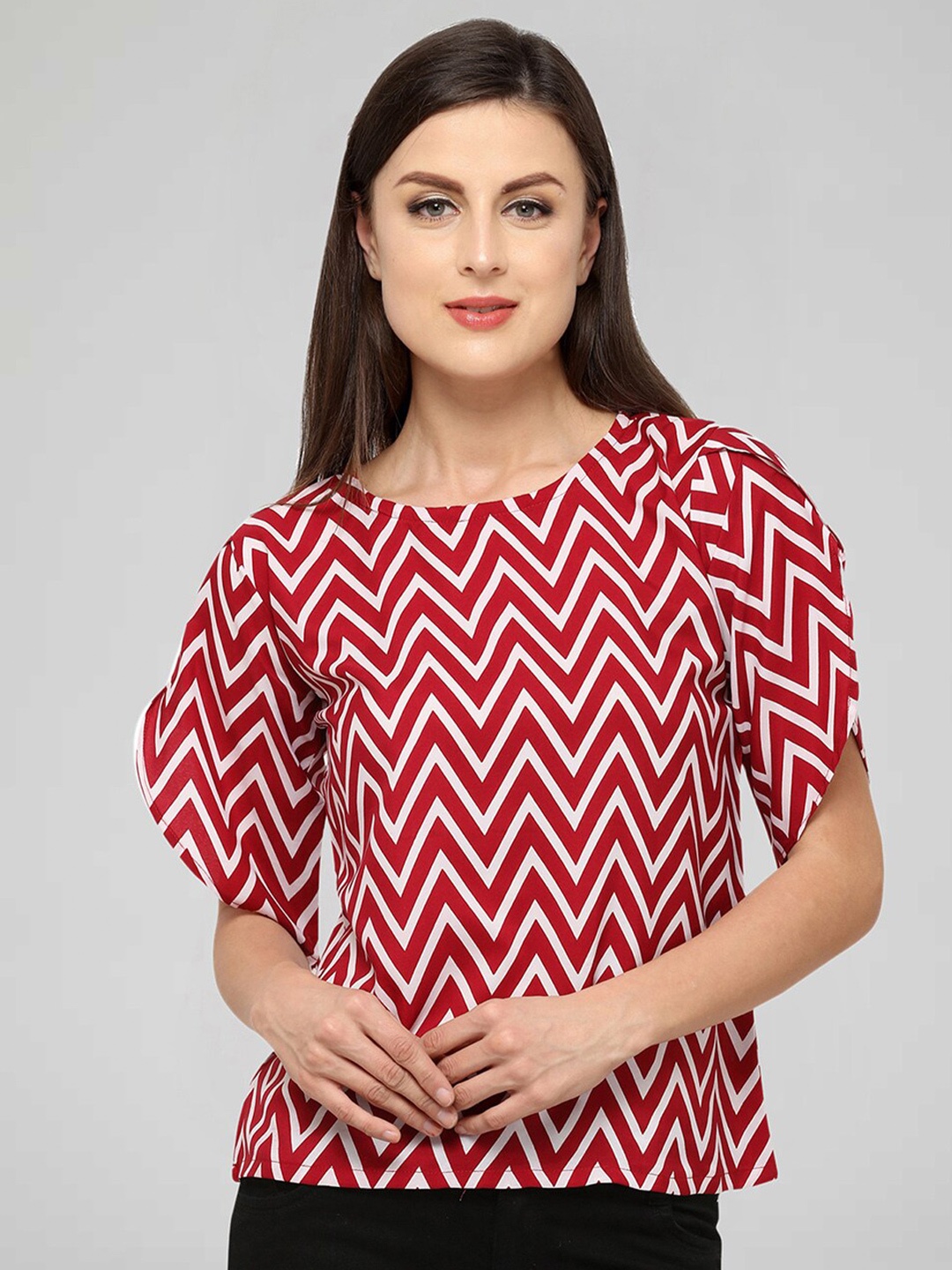 

Selvia Geometric Print Crepe Top, Maroon