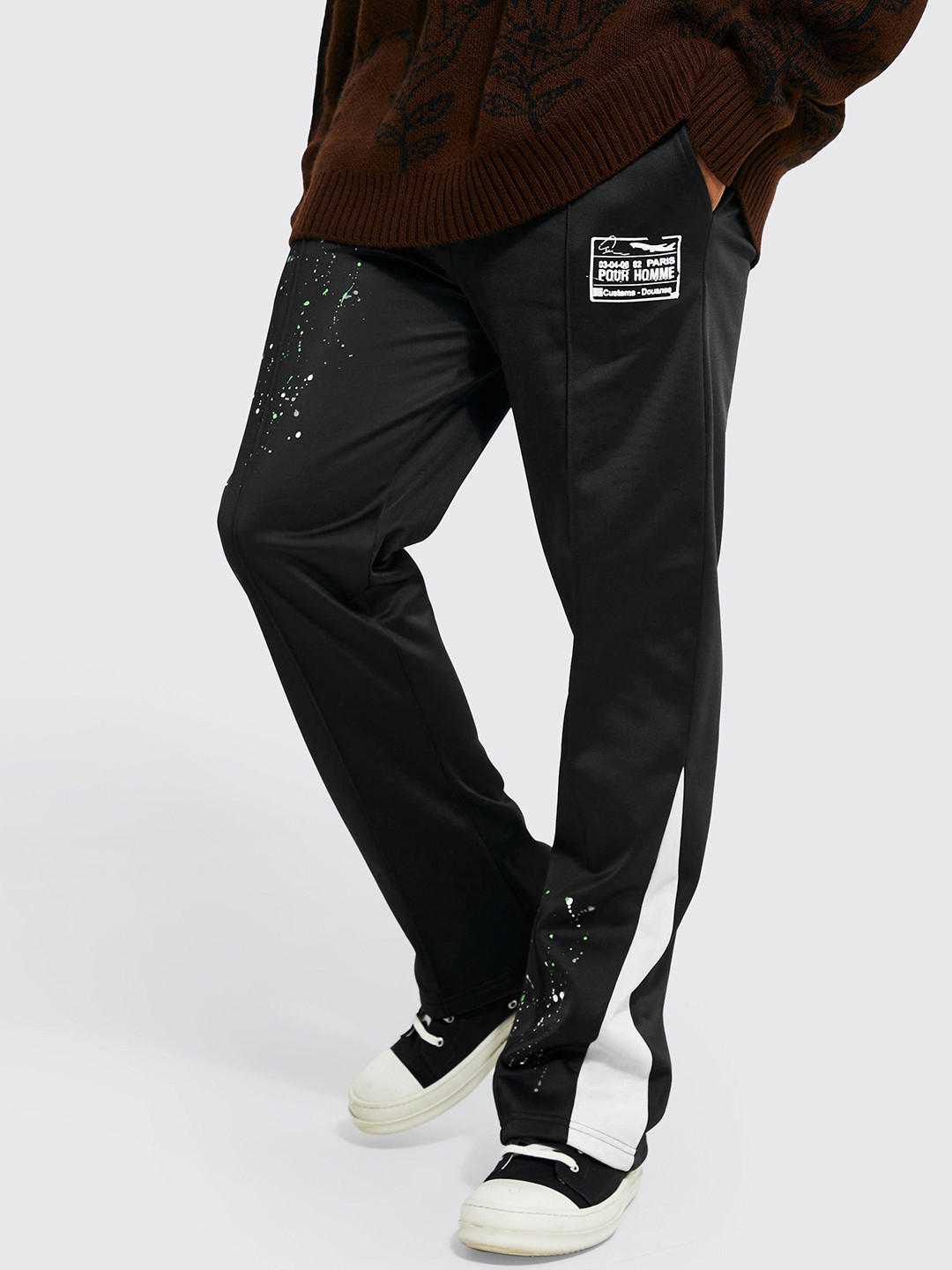 

boohooMAN Regular Fit Tricot Gusset Jogger, Black