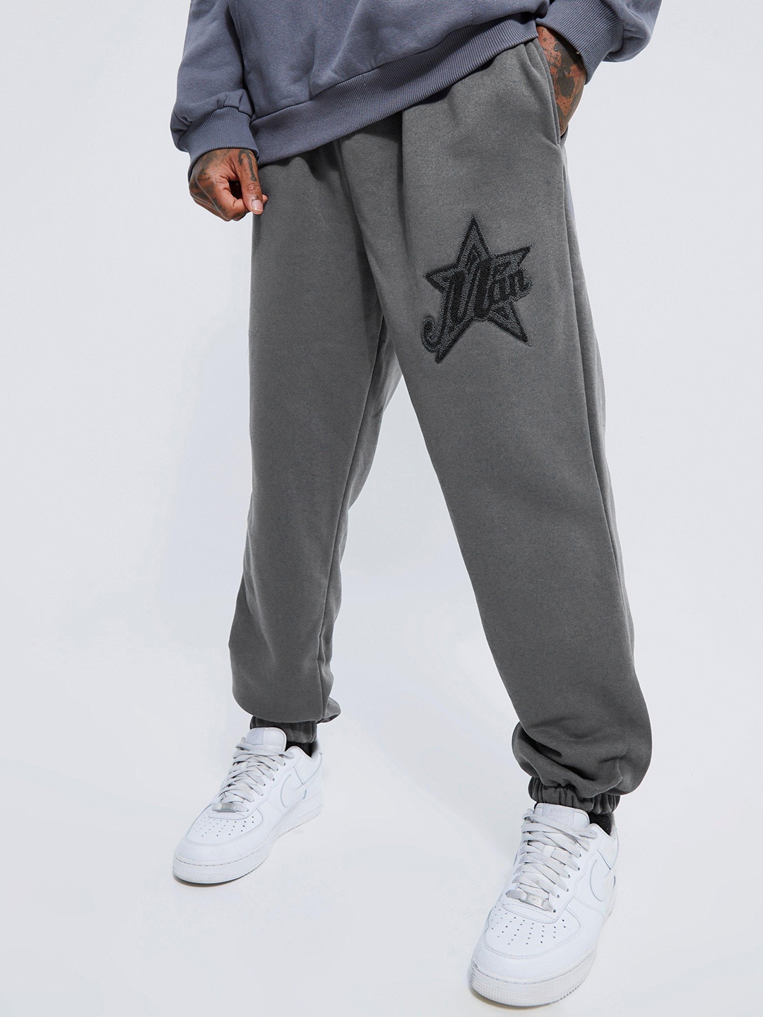 

boohooMAN Solid Joggers with Applique Detail, Charcoal