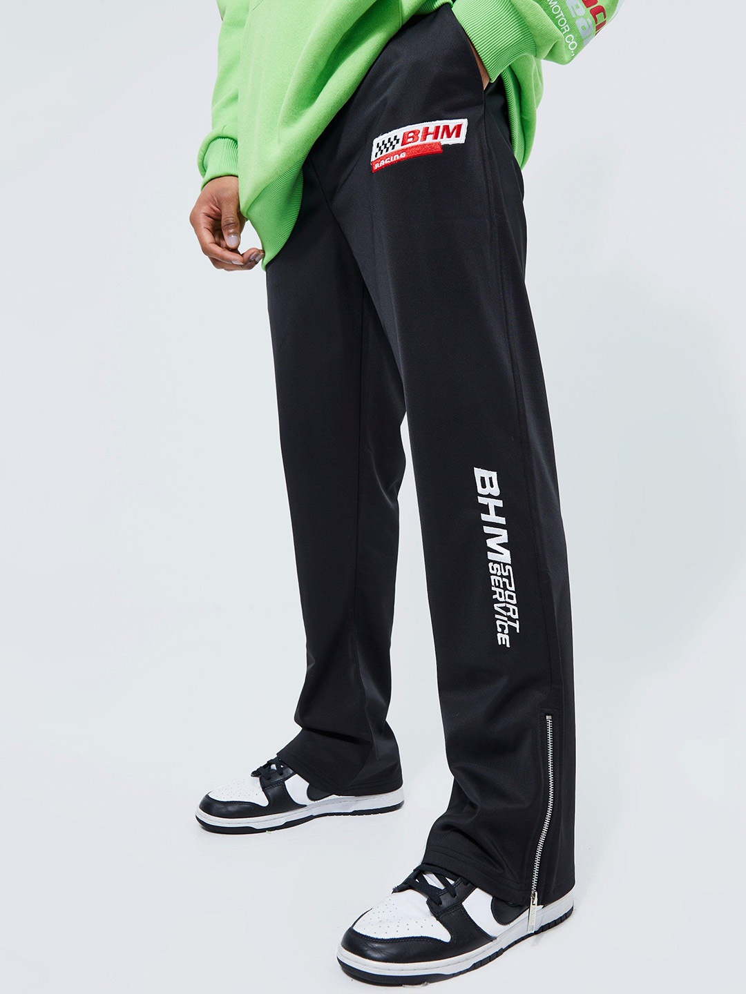

boohooMAN Solid Track Pants, Black