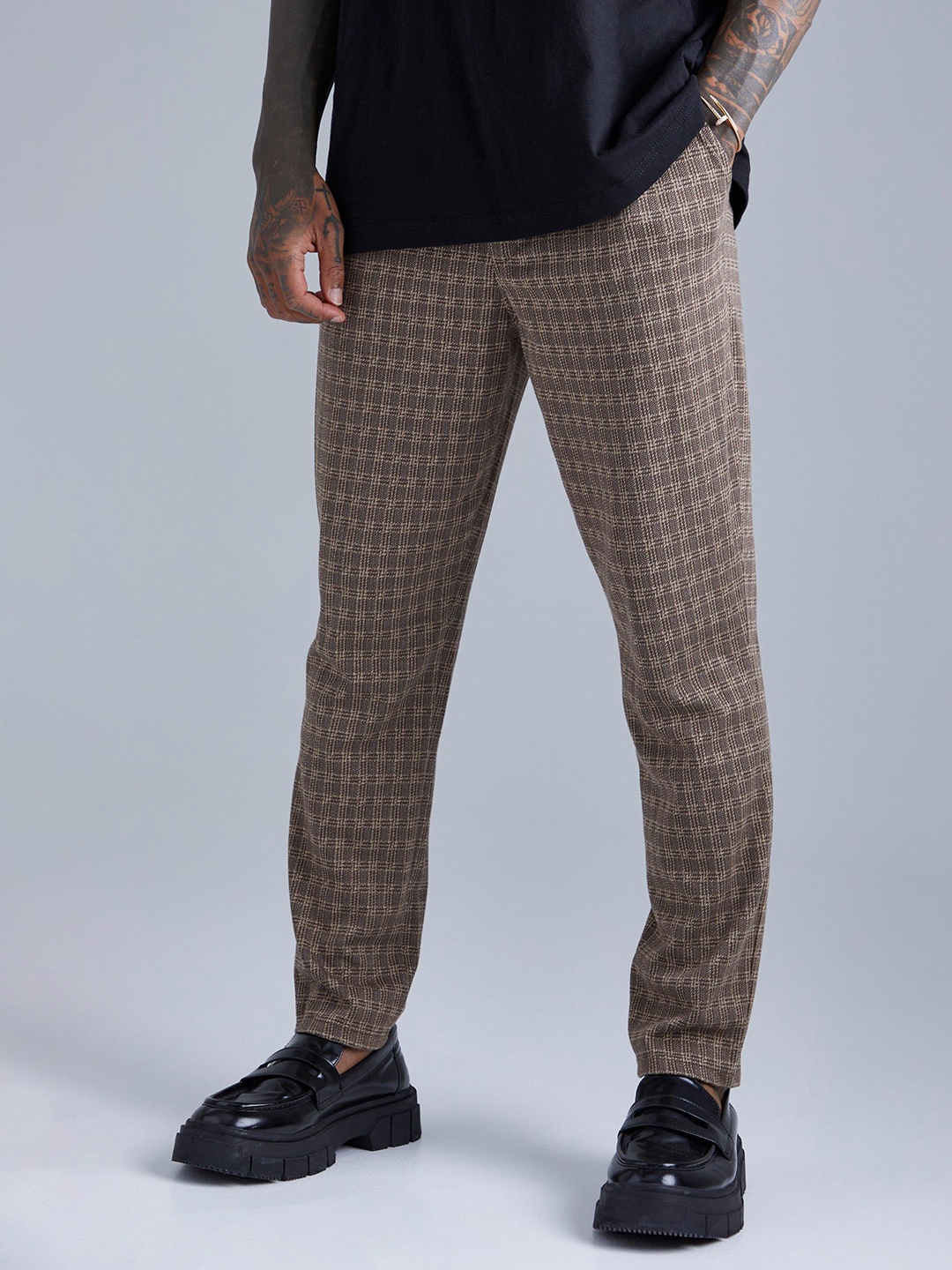

boohooMAN Self-Checked Jacquard Tapered Fit Trousers, Brown