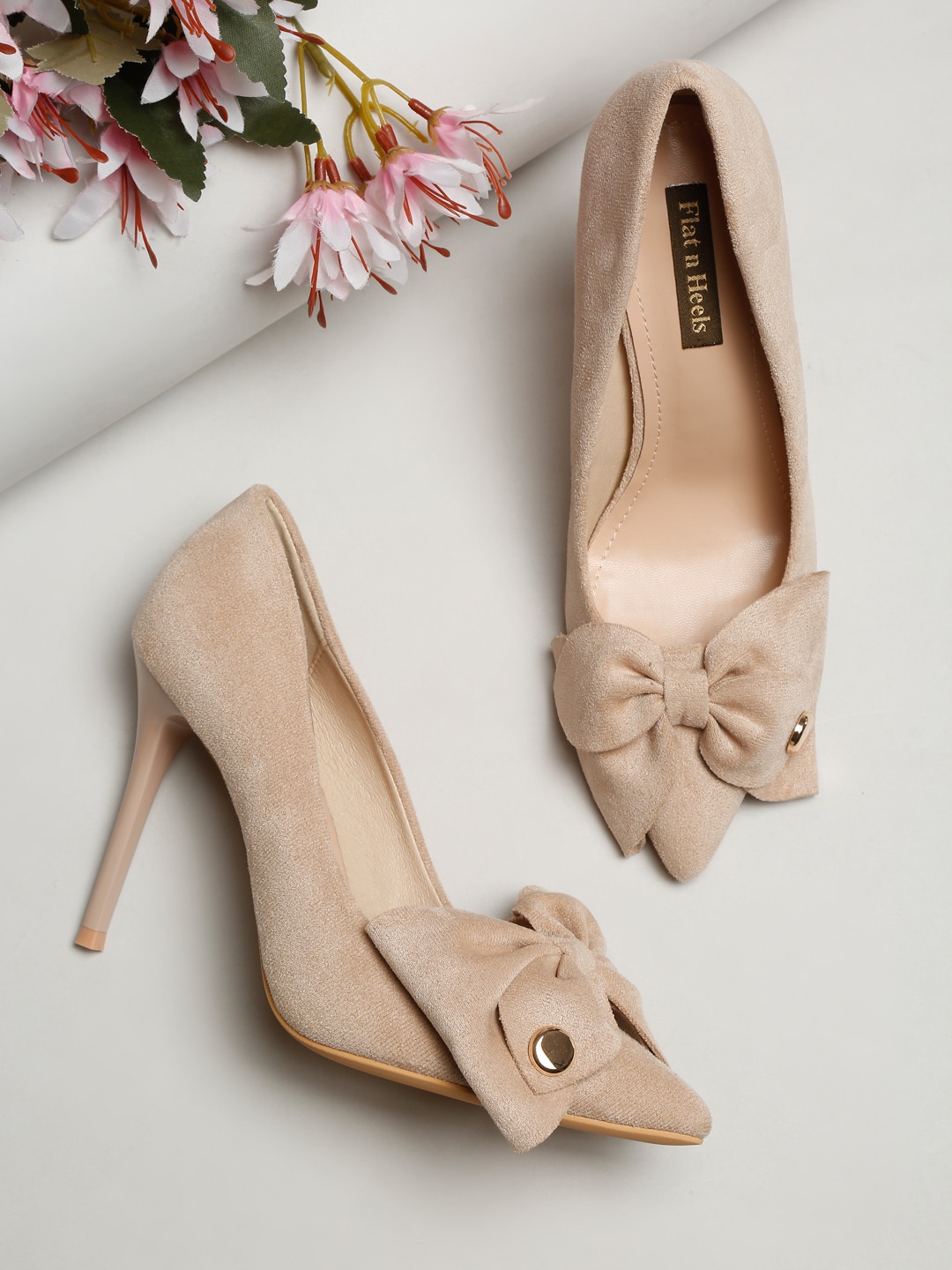 

Flat n Heels Suede Stiletto Pumps with Bows, Beige