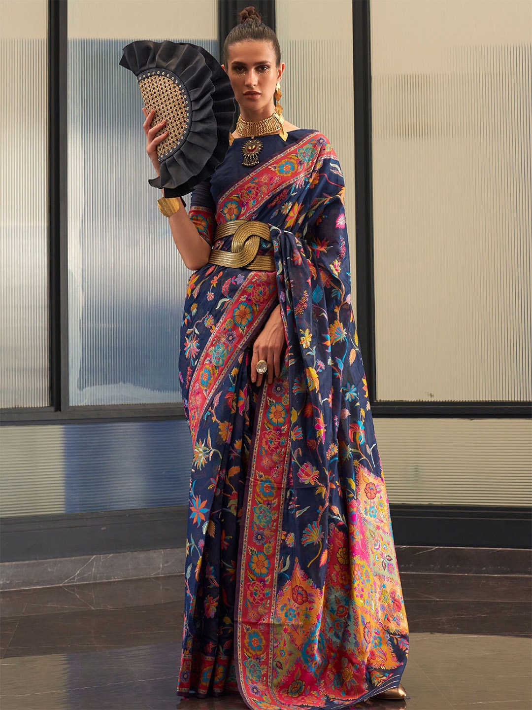 

ODETTE Floral Woven Design Saree, Navy blue