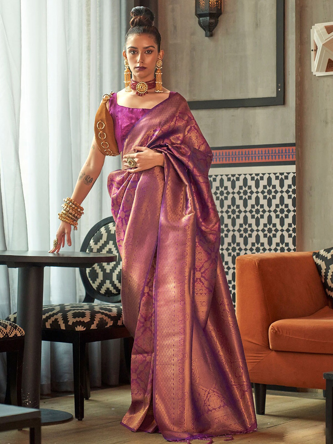 

ODETTE Floral Woven Design Zari Silk Blend Saree, Purple