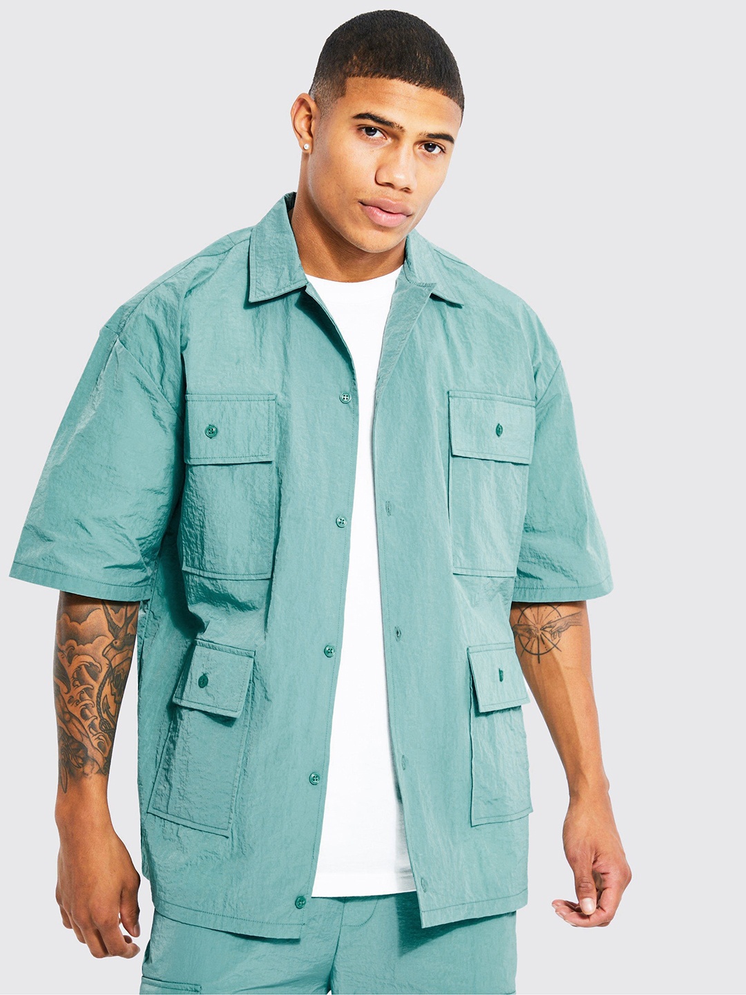 

boohooMAN Box Pockets Detail Boxy Oversized Crinkle Shirt, Green