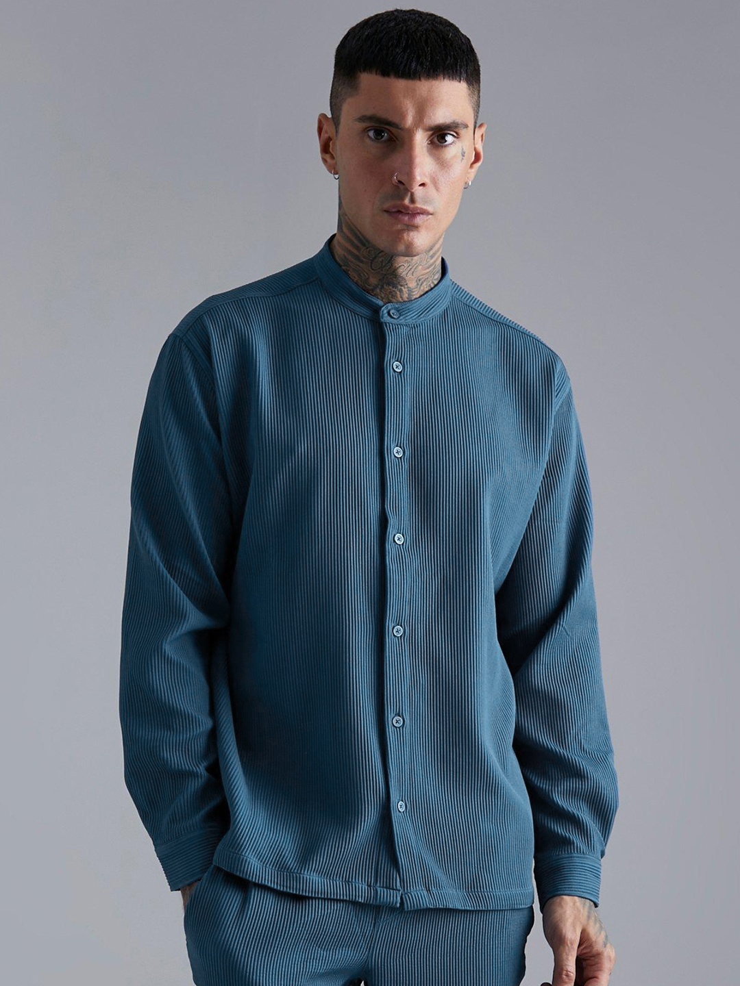 

boohooMAN Accordion Pleated Casual Shirt, Blue