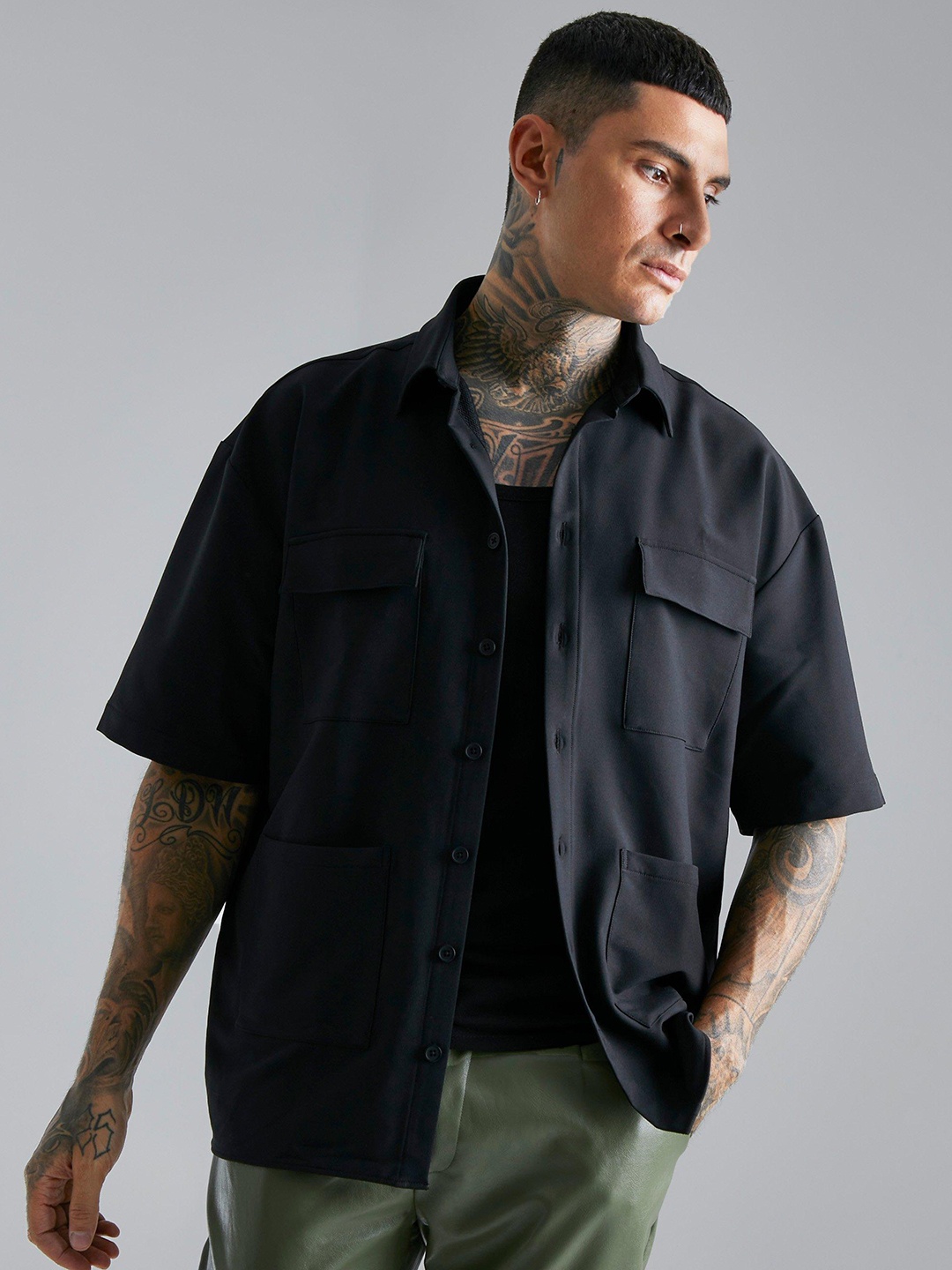 

boohooMAN Solid Oversized Boxy Casual Shirt, Black