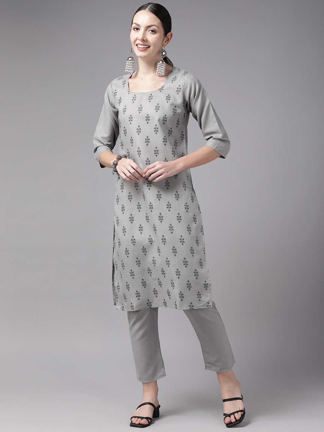 

Aarika Ethnic Motifs Printed Pure Cotton Kurta with Trousers, Grey