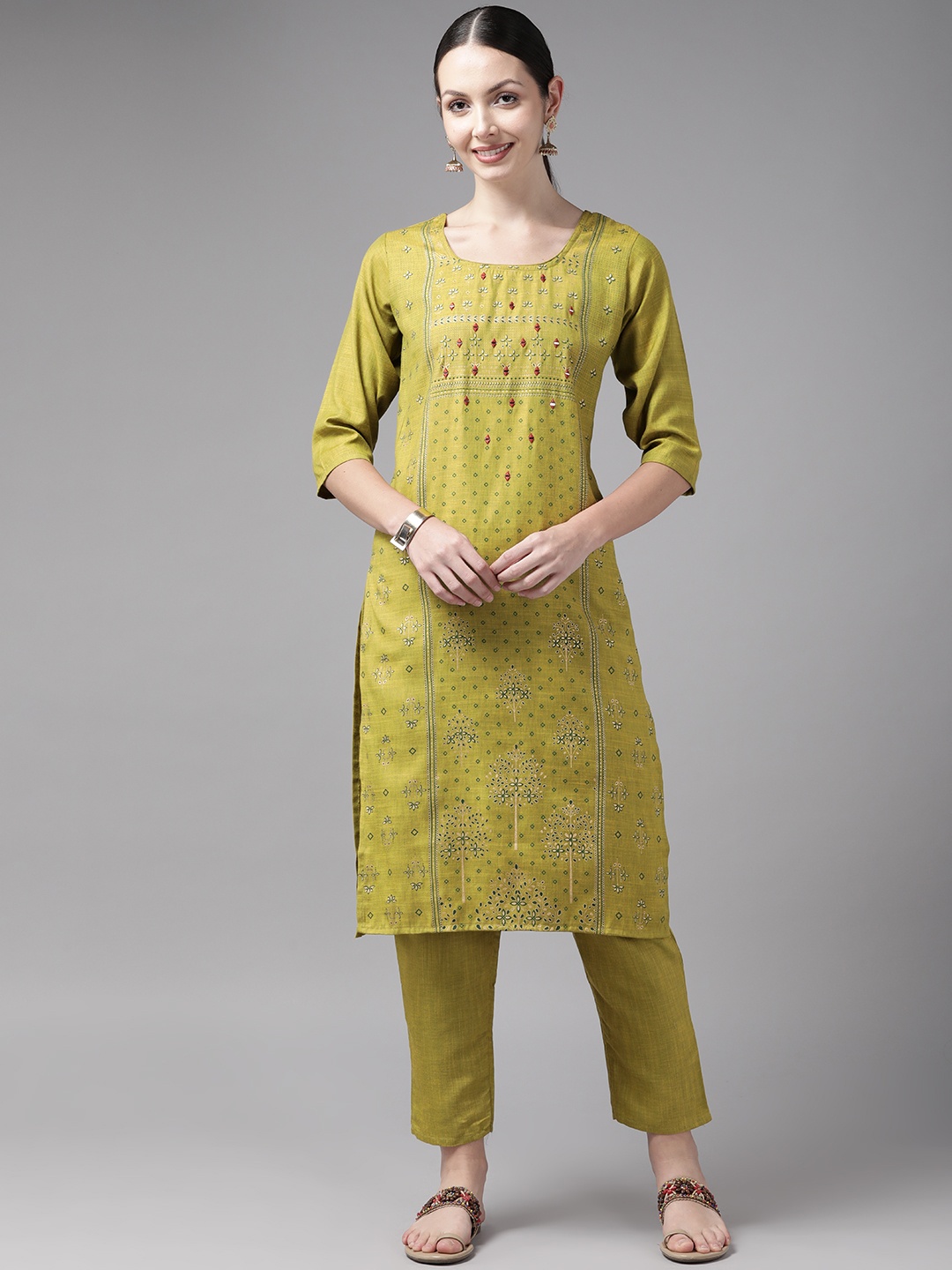 

Aarika Women Green Embroidered Pure Cotton Kurta with Trousers