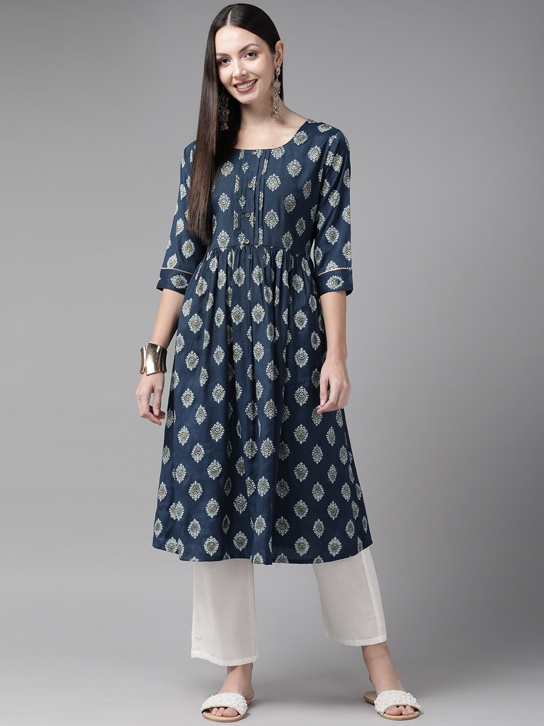 

Aarika Pure Cotton Ethnic Motifs Printed Kurta, Navy blue