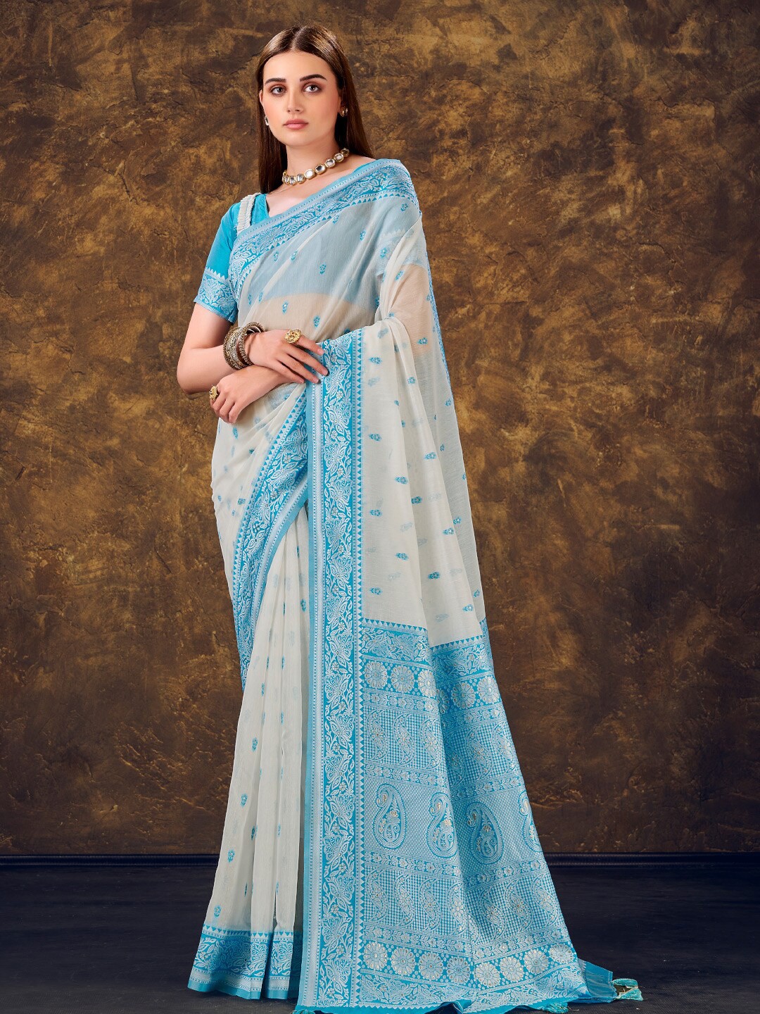 

KARAGIRI Floral Woven Design Saree, White