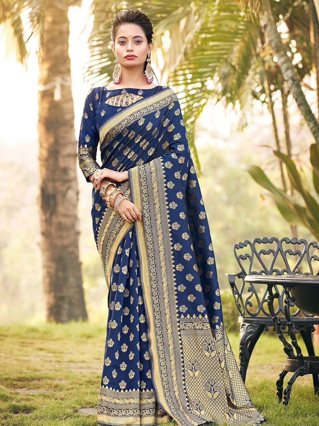 

KARAGIRI Woven Design Zari Silk Blend Banarasi Saree, Blue
