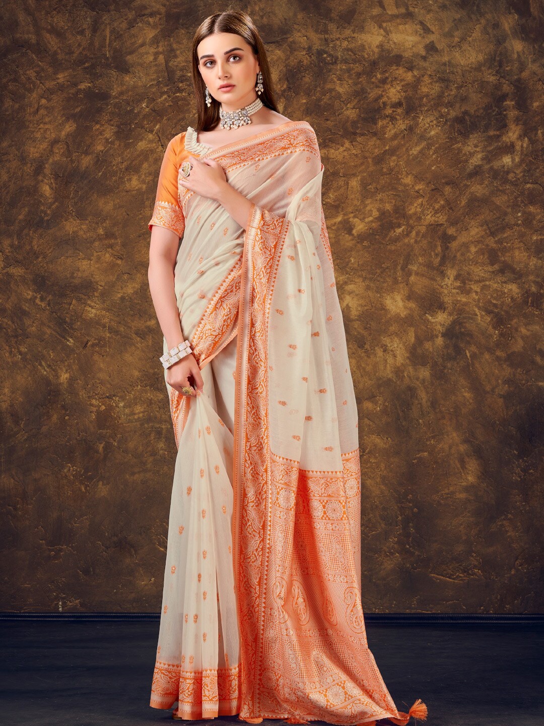 

KARAGIRI Ethinic Motifs Woven Design Zari Saree, White