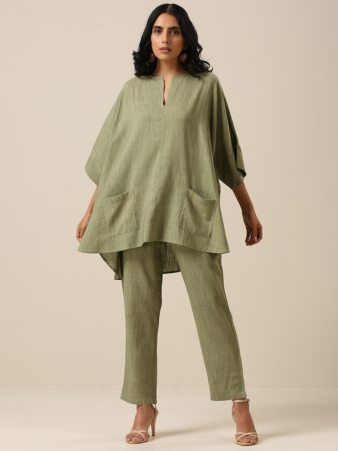 

trueBrowns Textured Boxy Fit High Low Pure Cotton Co-Ords, Sea green