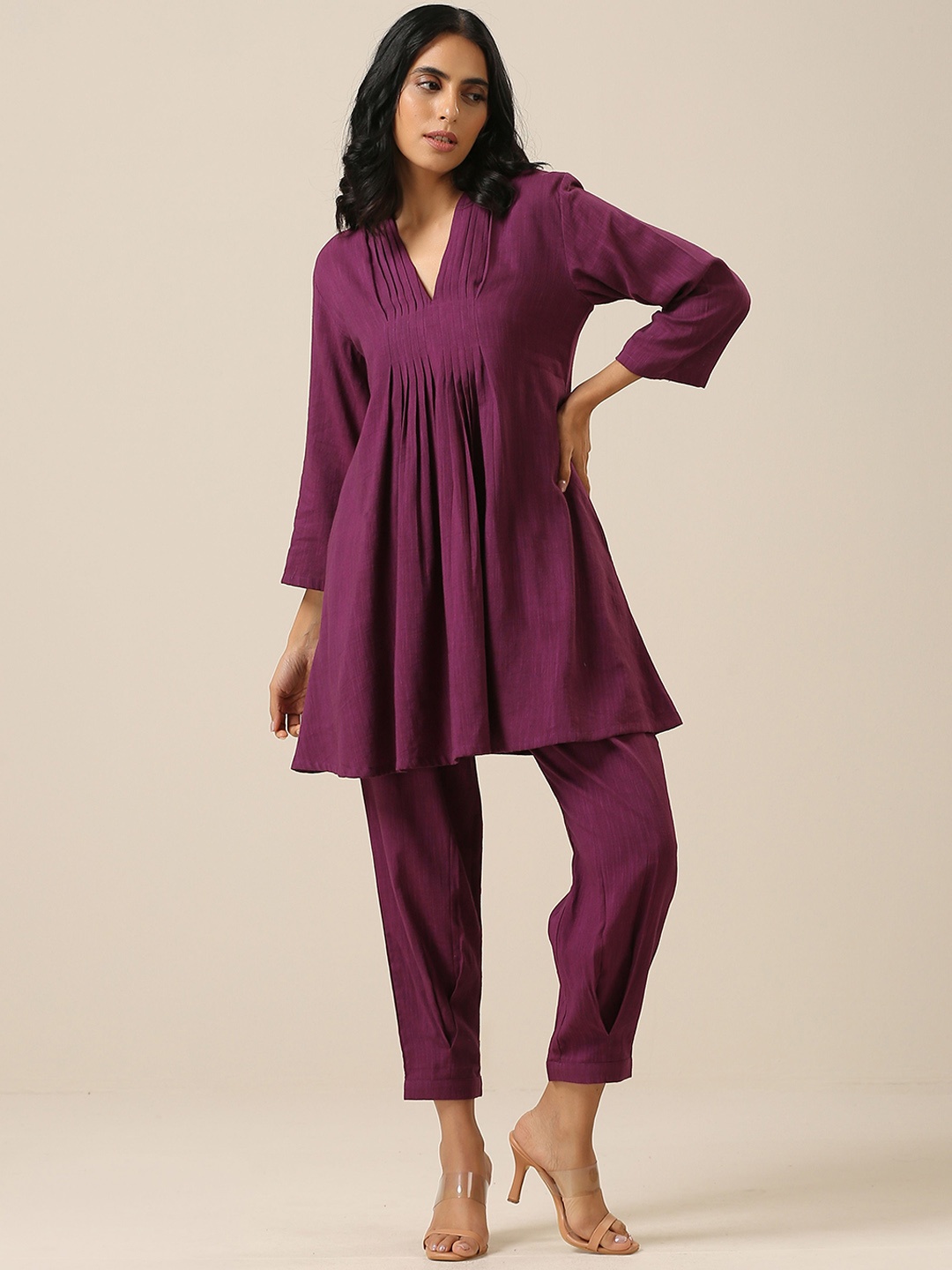 

trueBrowns A-line Pleated Pure Cotton Kurta with Trousers, Purple