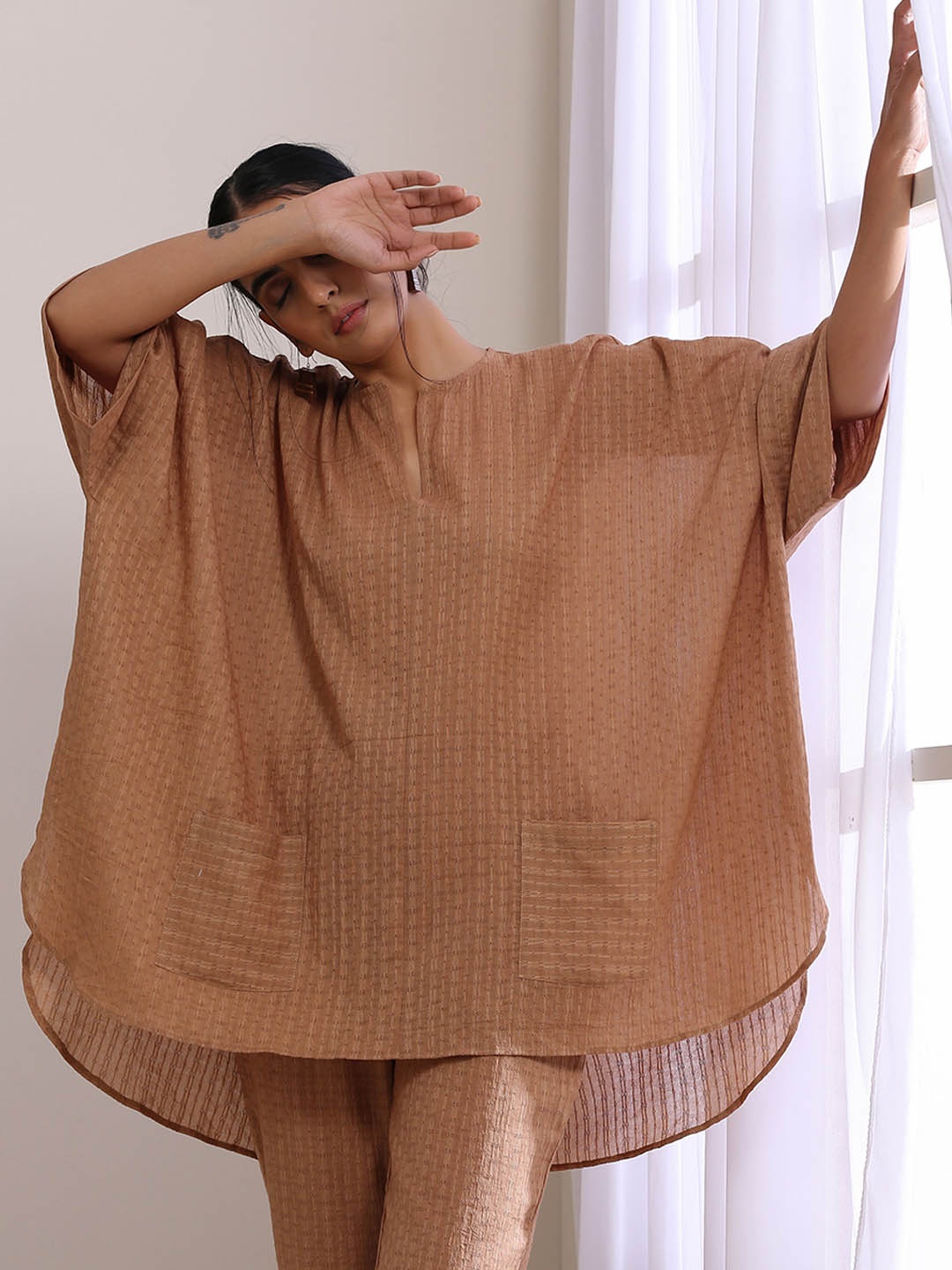 

trueBrowns Saadgi Self Design Boxy Fit High Low Pure Cotton Co-Ords, Beige