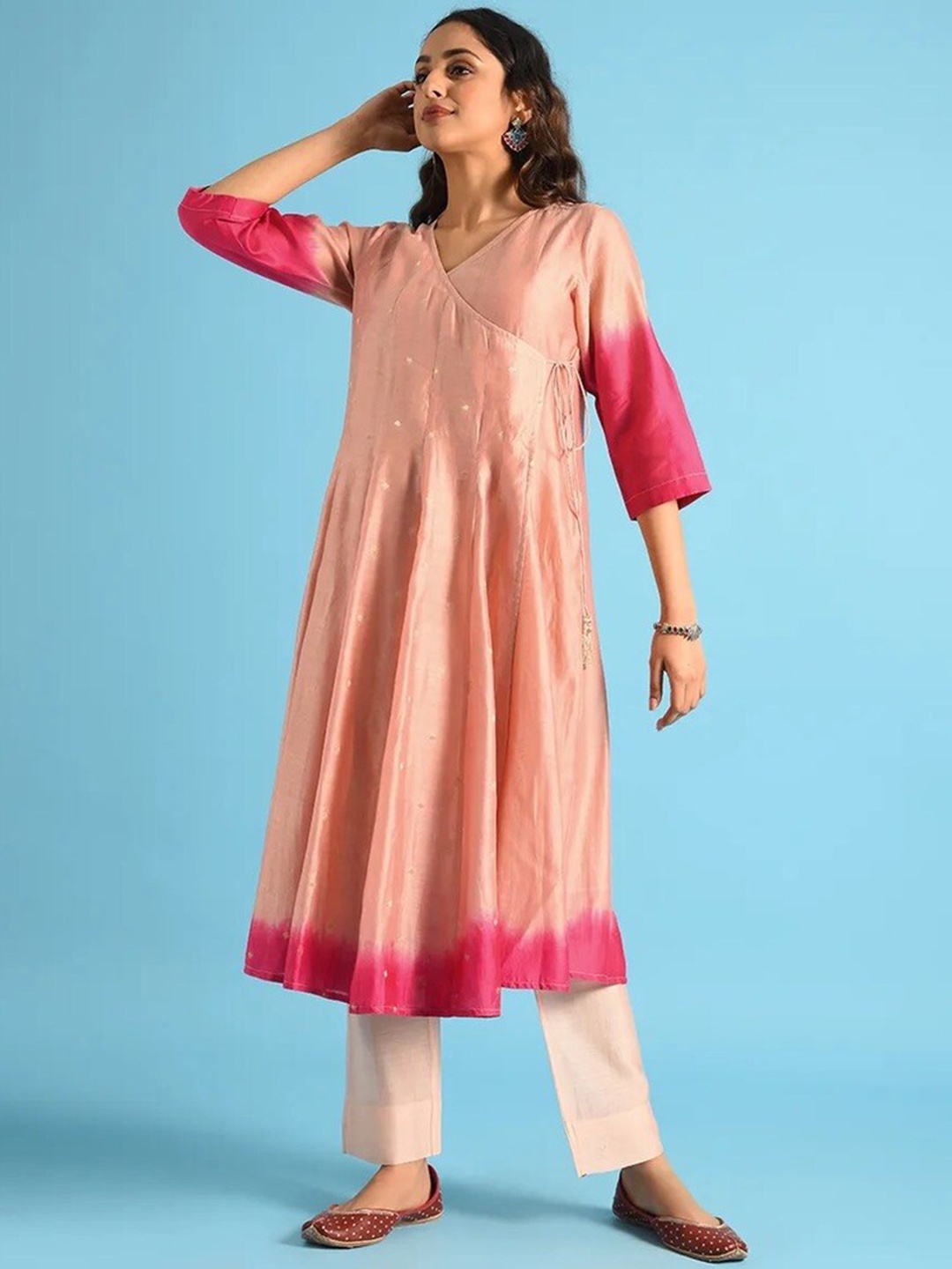 

SMRITI GUPTA Dyed Angrakha A-Line Chanderi Silk Kurta, Peach