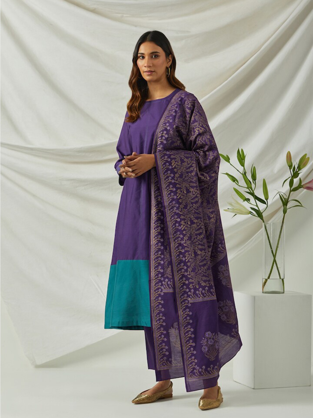 

SMRITI GUPTA Ethnic Motifs Printed Chanderi Dupatta, Purple