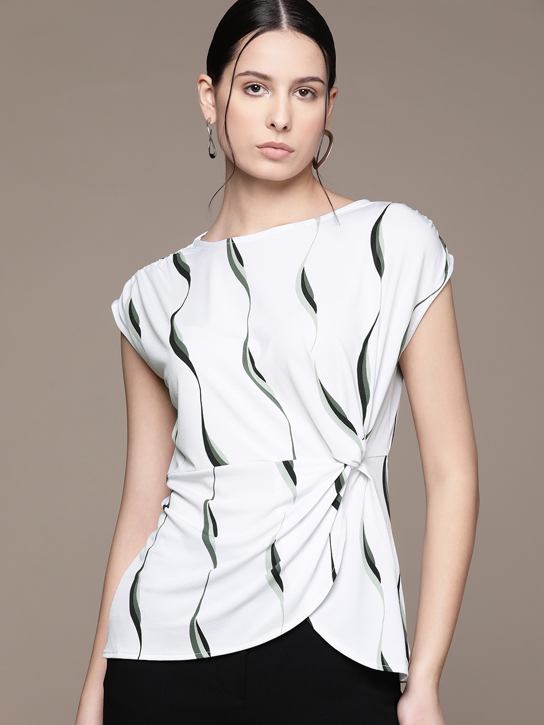 

Macy's Alfani Printed Extended Sleeves Twisted Top, White