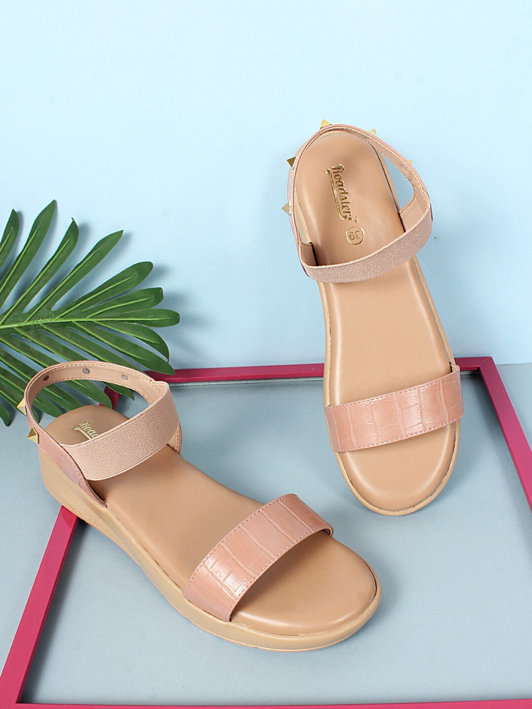 

Roadster Women Textured Open Toe Flats With Back Strap, Nude
