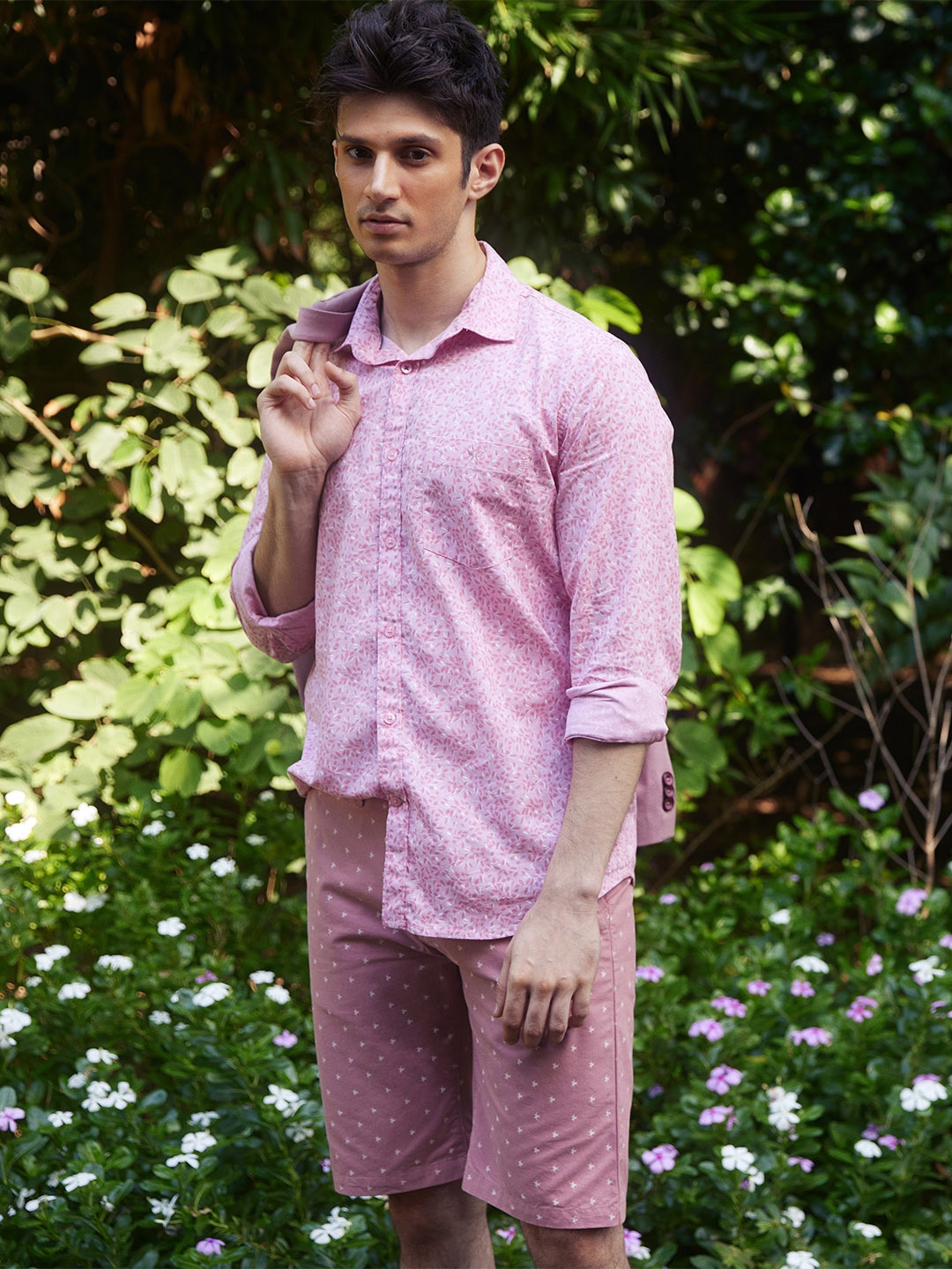 

Crimsoune Club Men Pink Shorts