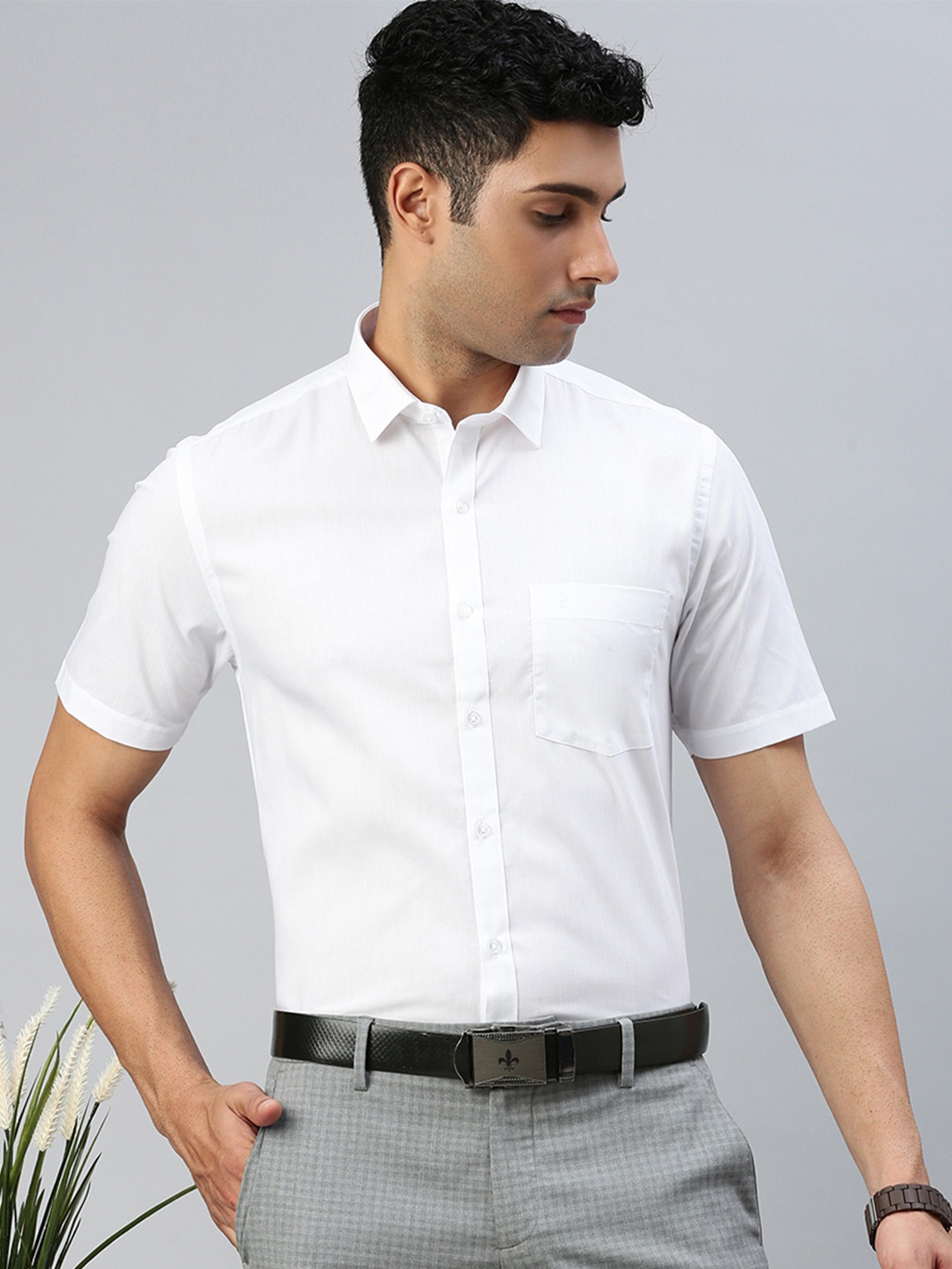 

Ramraj Spread Collar Pure Cotton Casual Shirt, White
