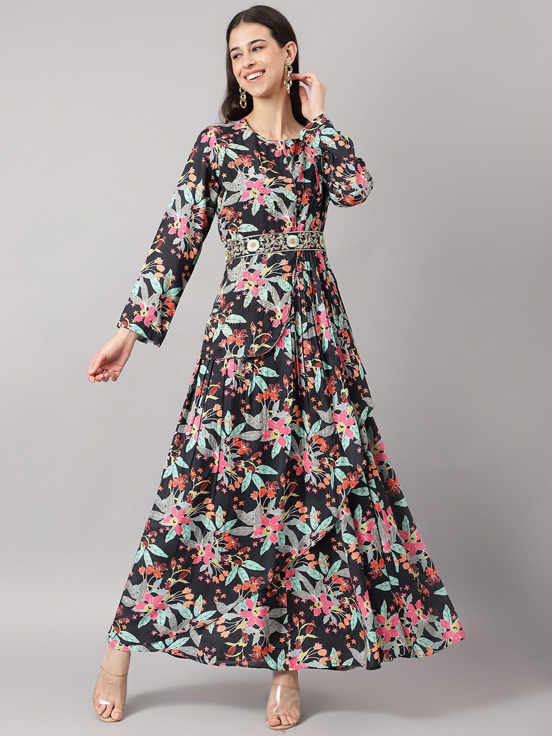 

Divena Black Floral Maxi Dress