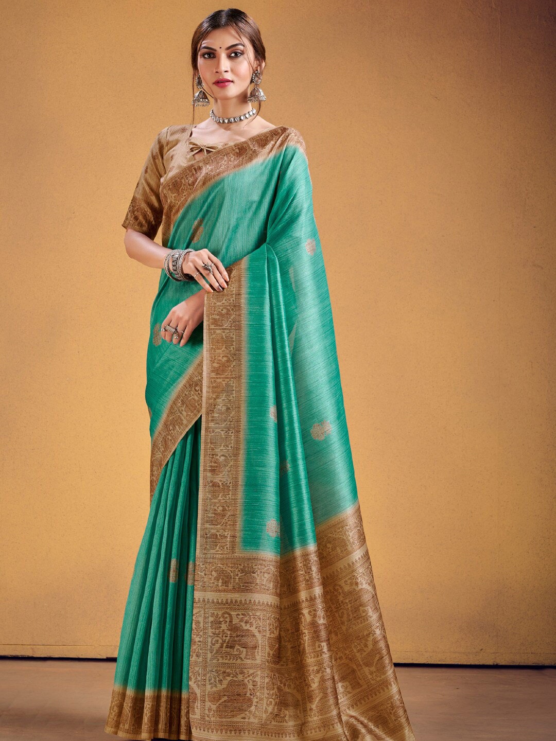 

KARAGIRI Ethnic Moitf Woven Design Saree, Green