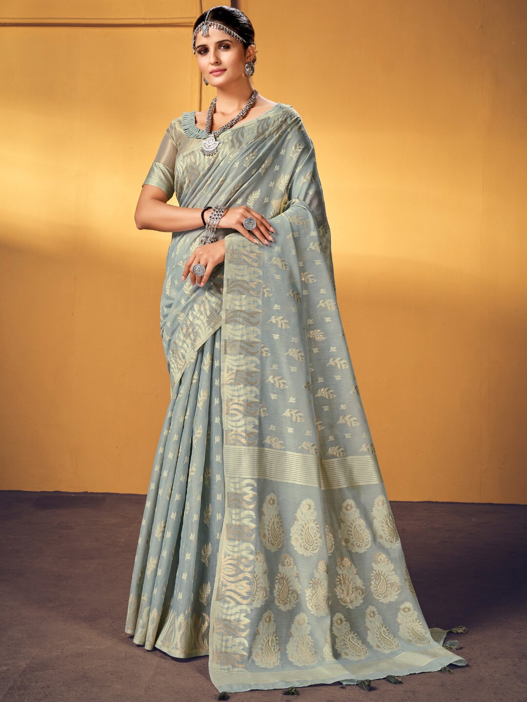 

KARAGIRI Floral Woven Design Saree, Grey