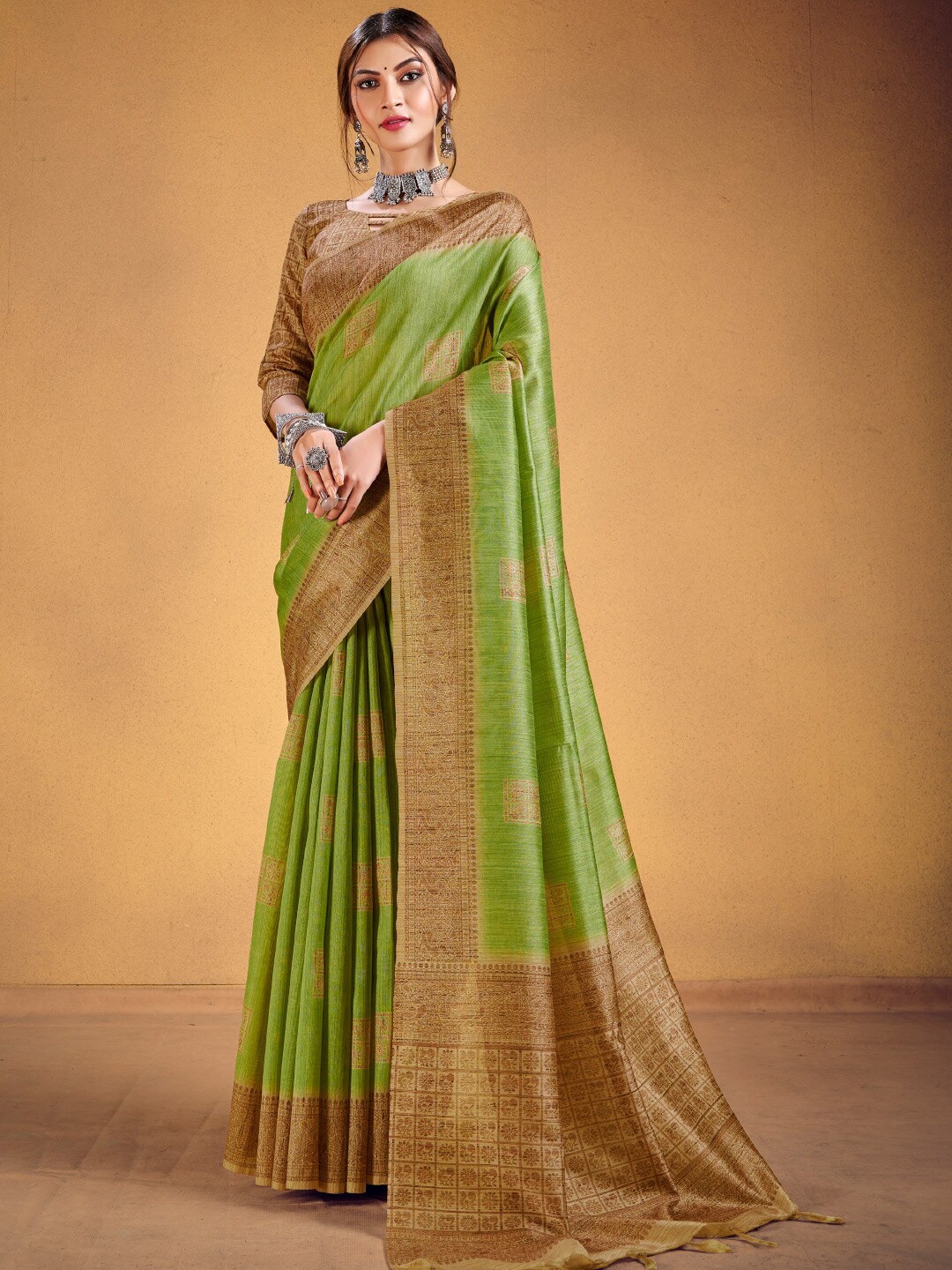 

KARAGIRI Woven Design Silk Blend Saree, Green