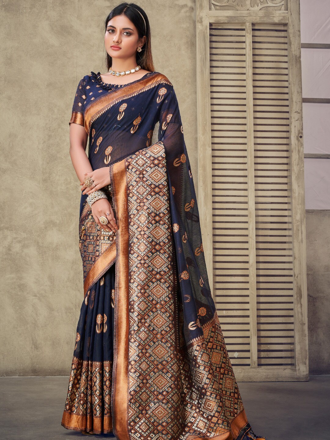 

KARAGIRI Woven Design Zari Saree, Blue