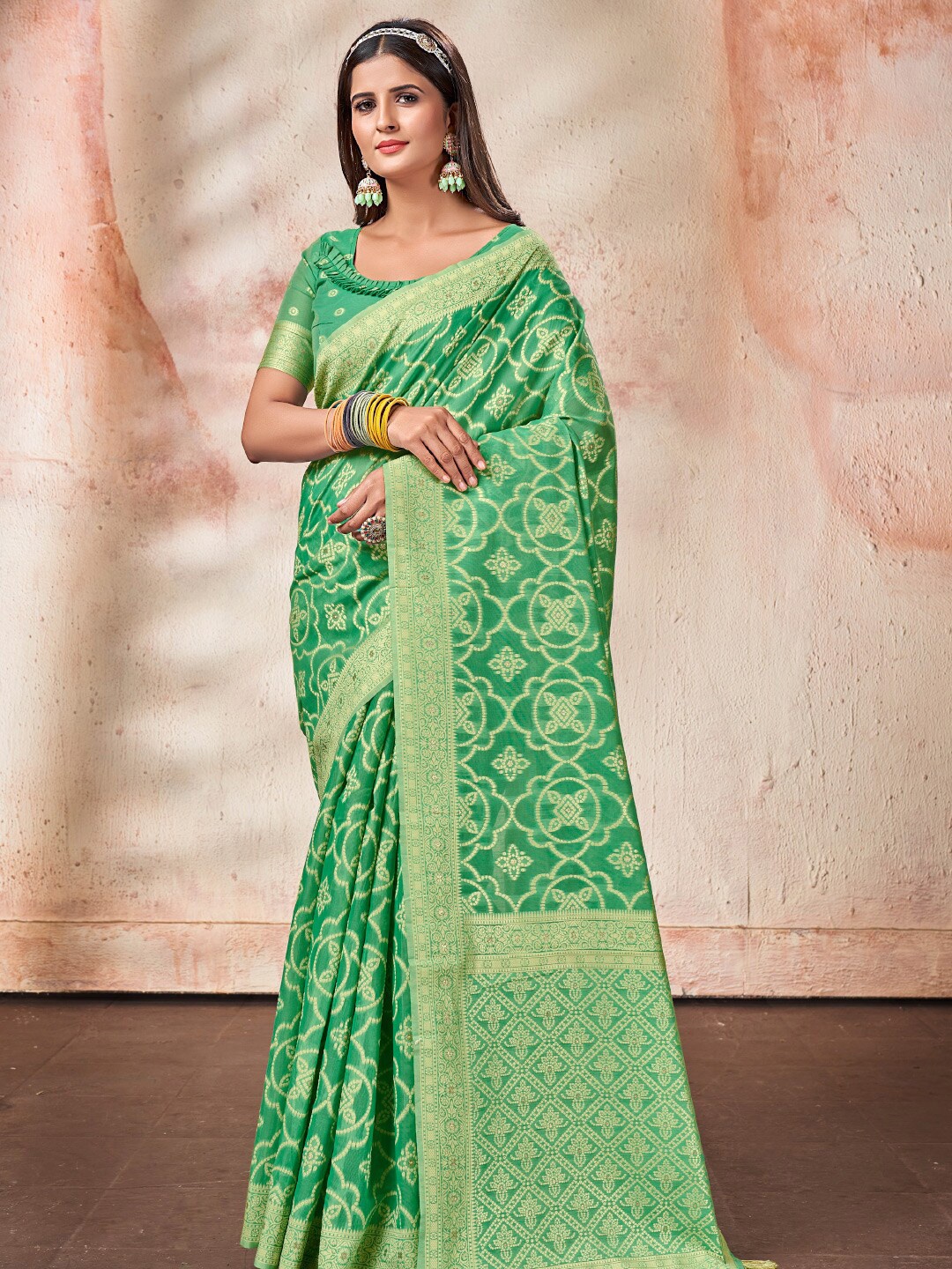 

KARAGIRI Bandini Motif Woven Design Zari Saree, Green