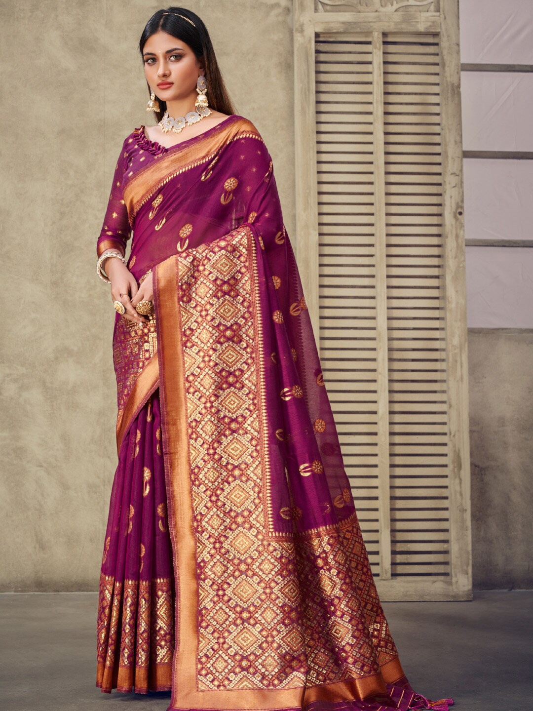 

KARAGIRI Floral Woven Design Zari Saree, Violet
