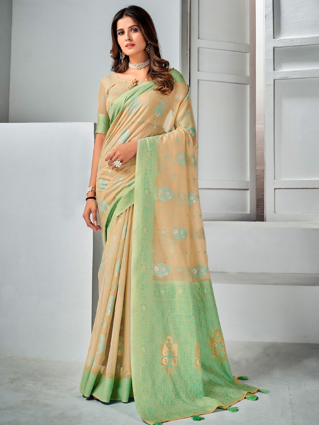 

KARAGIRI Floral Woven Design Saree, Beige