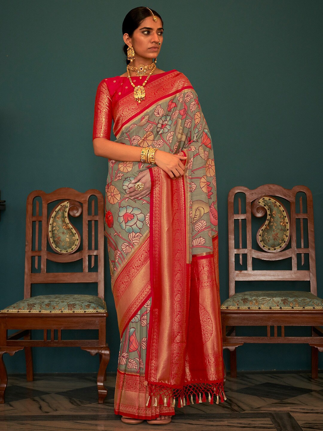 

KARAGIRI Floral Printed Zari Tussar Saree, Grey