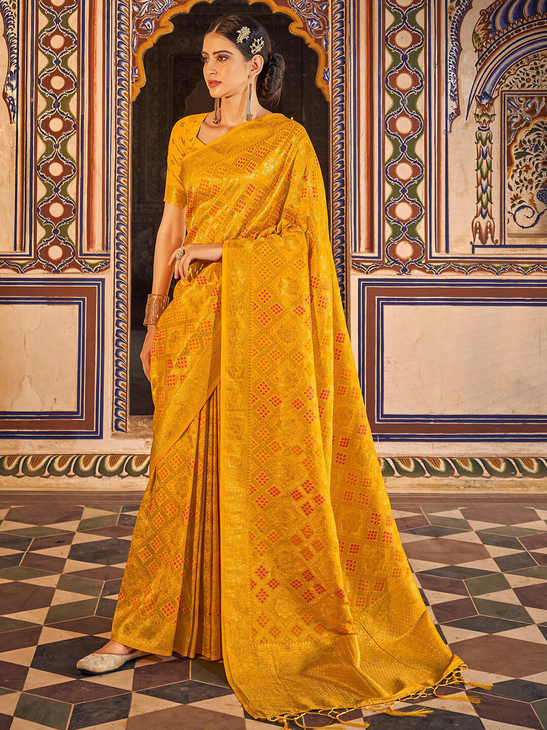 

KARAGIRI Ethinic Motifs Woven Design Zari Saree, Yellow