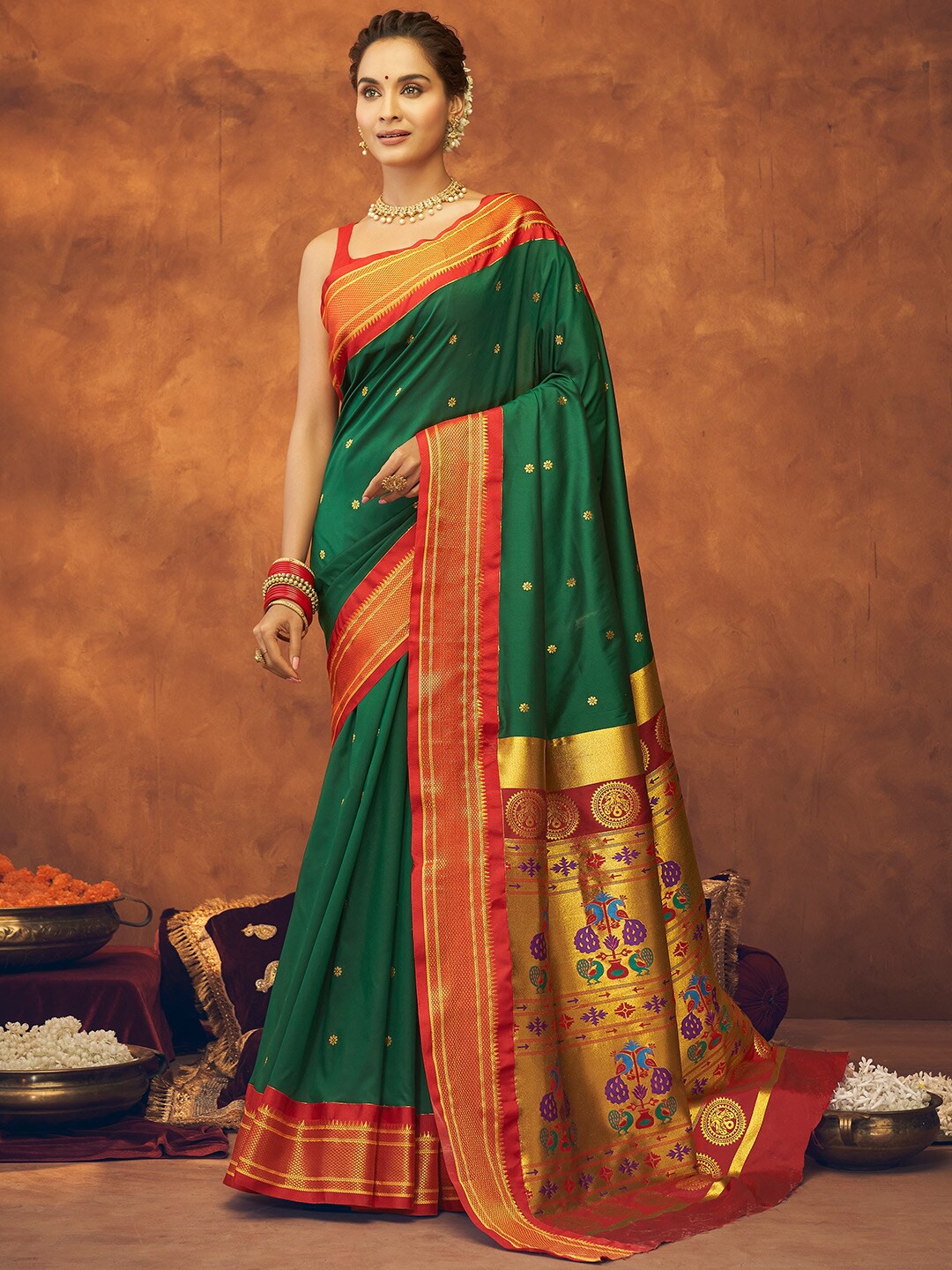 

KARAGIRI Floral Woven Design Zari Silk Blend Paithani Saree, Green