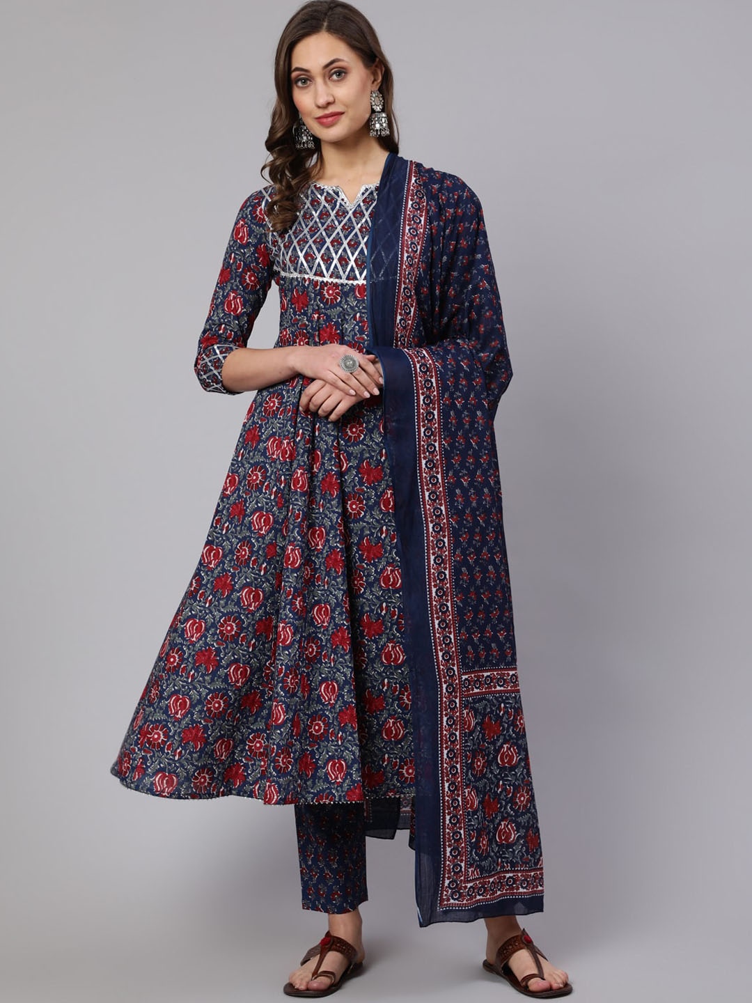 

THE NKS PLUS Floral Printed Pure Cotton Kurta With Trousers & Dupatta, Blue