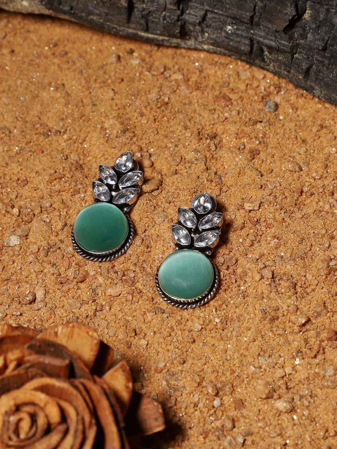 

VENI Silver-Plated Oxidised Classic Drop Earrings, Green