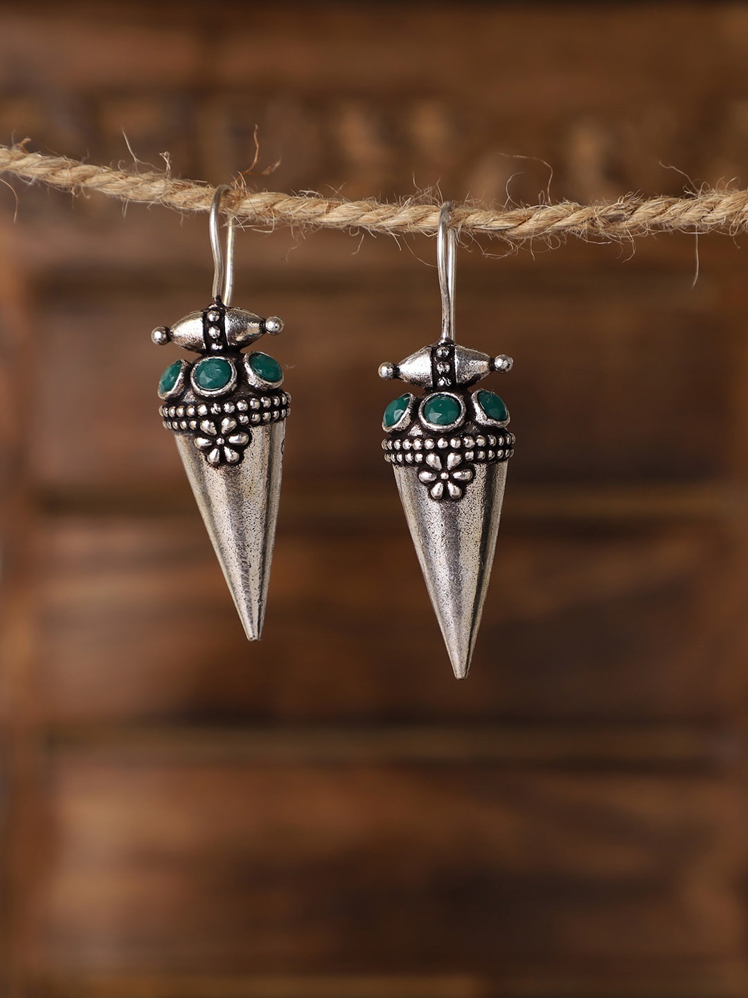 

VENI Silver-Plated Classic Oxidised Drop Earrings, Green