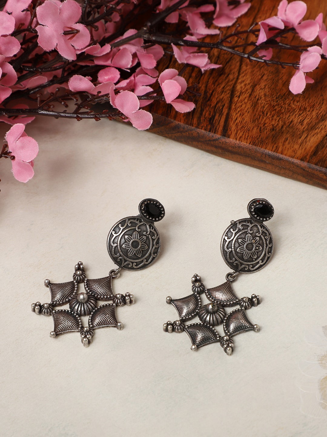 

VENI Silver-Plated Classic Drop Earrings