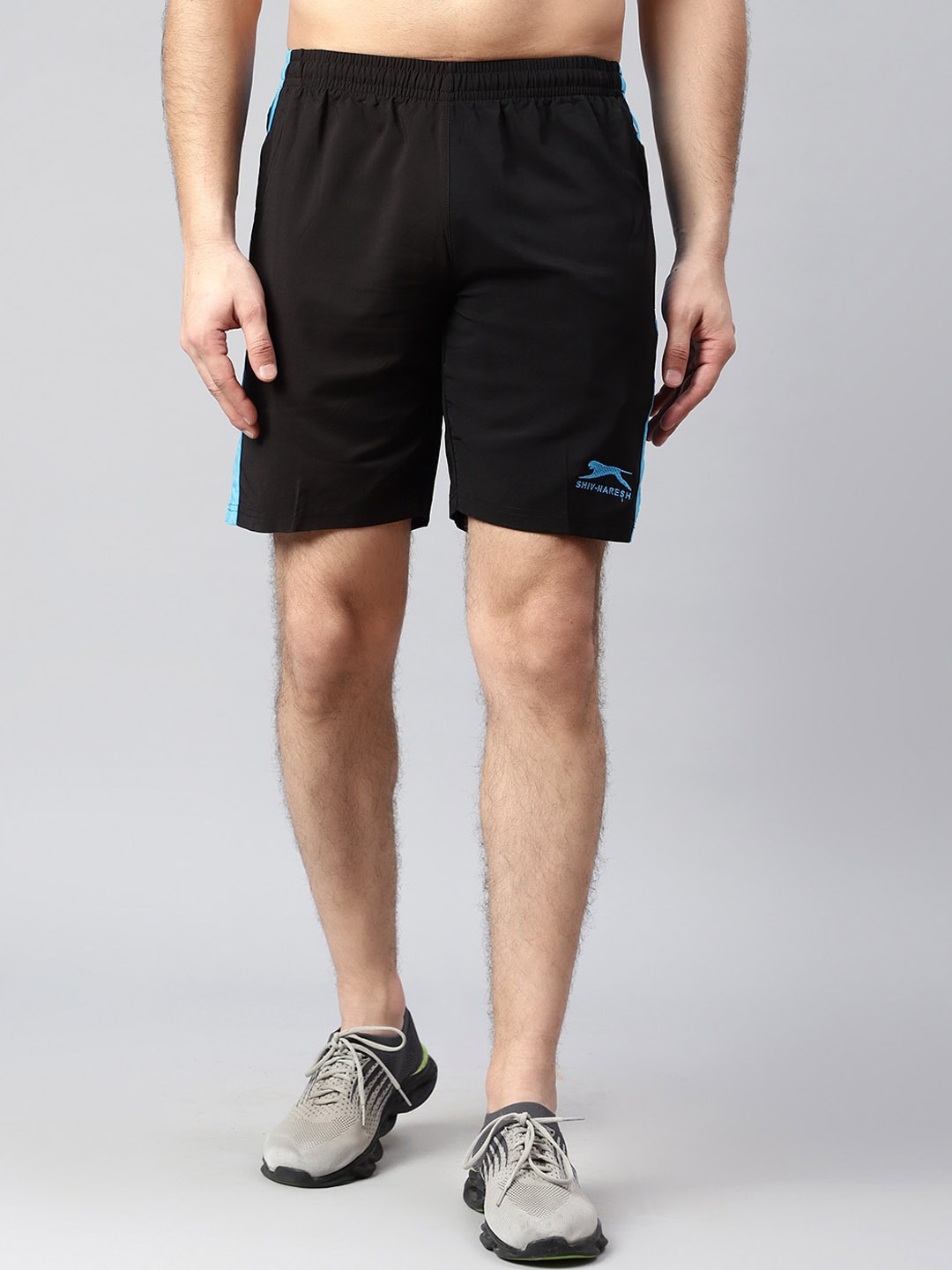 

Shiv Naresh Men Training or Gym Sports Rapid-Dry Mid-Rise Slim Fit Shorts, Black