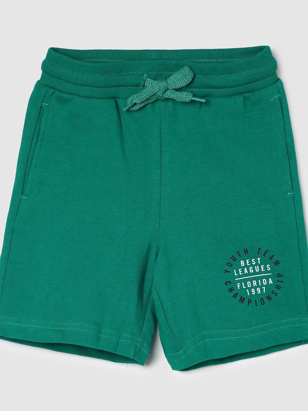 

max Boys Mid Rise Pure Cotton Regular Shorts, Green