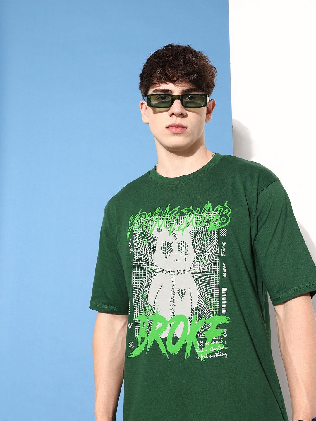 

Difference of Opinion Men Pure Cotton Printed Oversized T-shirt, Green